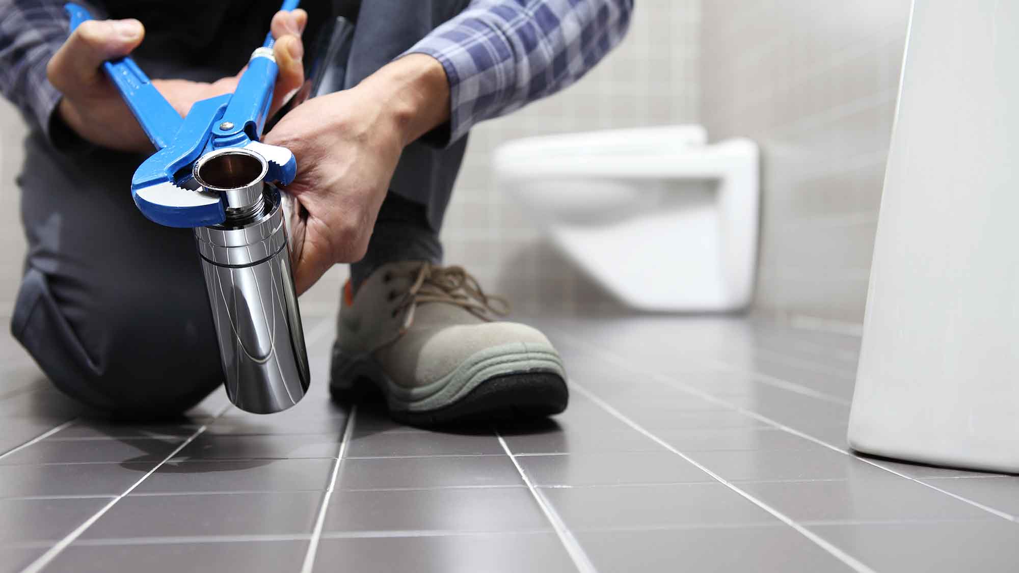 blocked toilet repair essex maintenance leigh on sea engineer